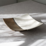 奏(sou) スクエアプレート26cm(ゴールド/ホワイト)