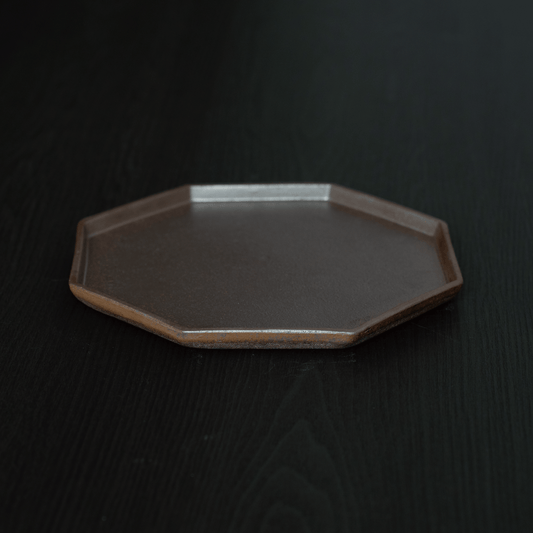アニス 八角プレート 24cm(ブラウン)