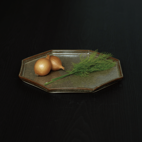 アニス　八角プレート 24cm（ゴールド）