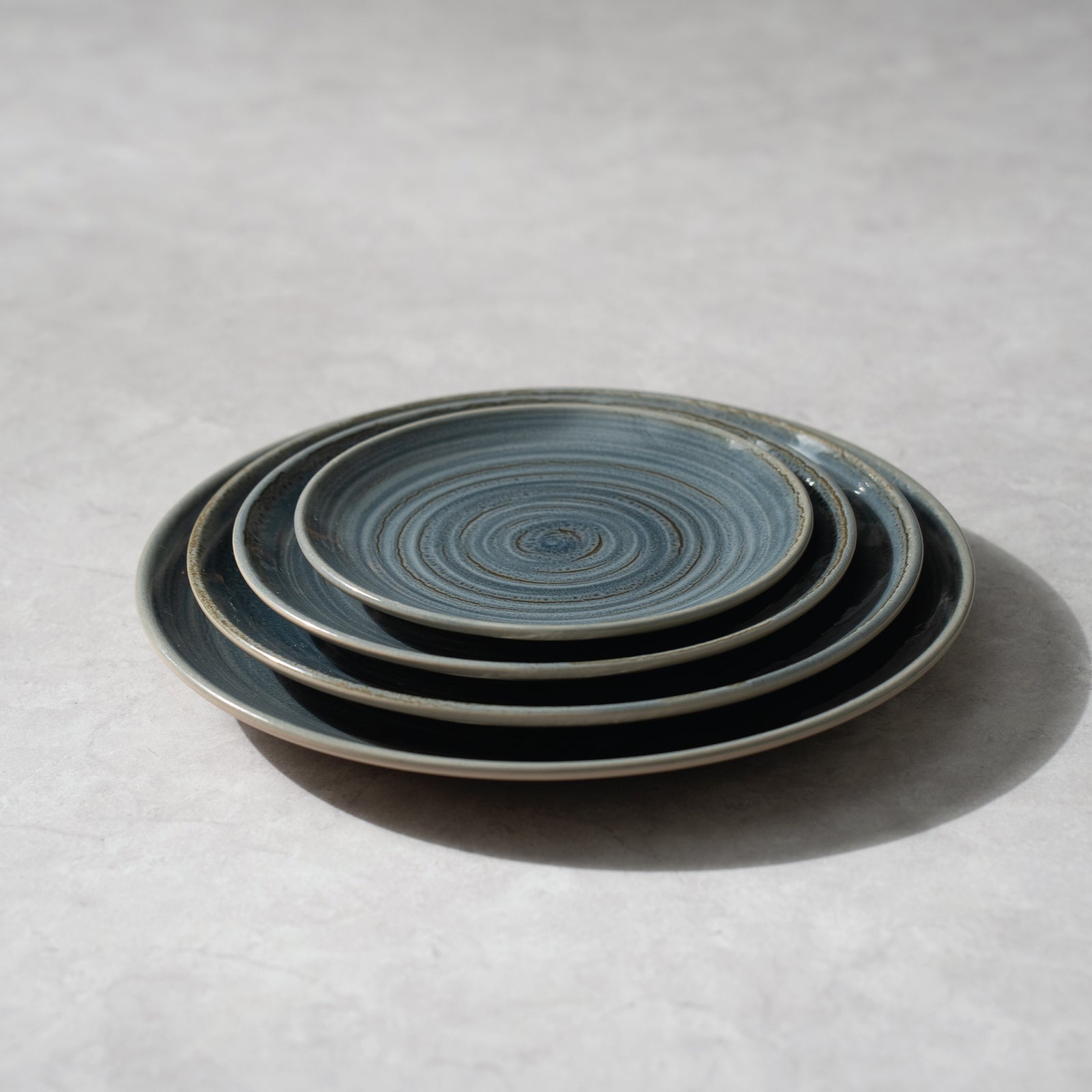 SPOT （スポット）フラットプレート 18cm（ブルー） – 皿・プレート