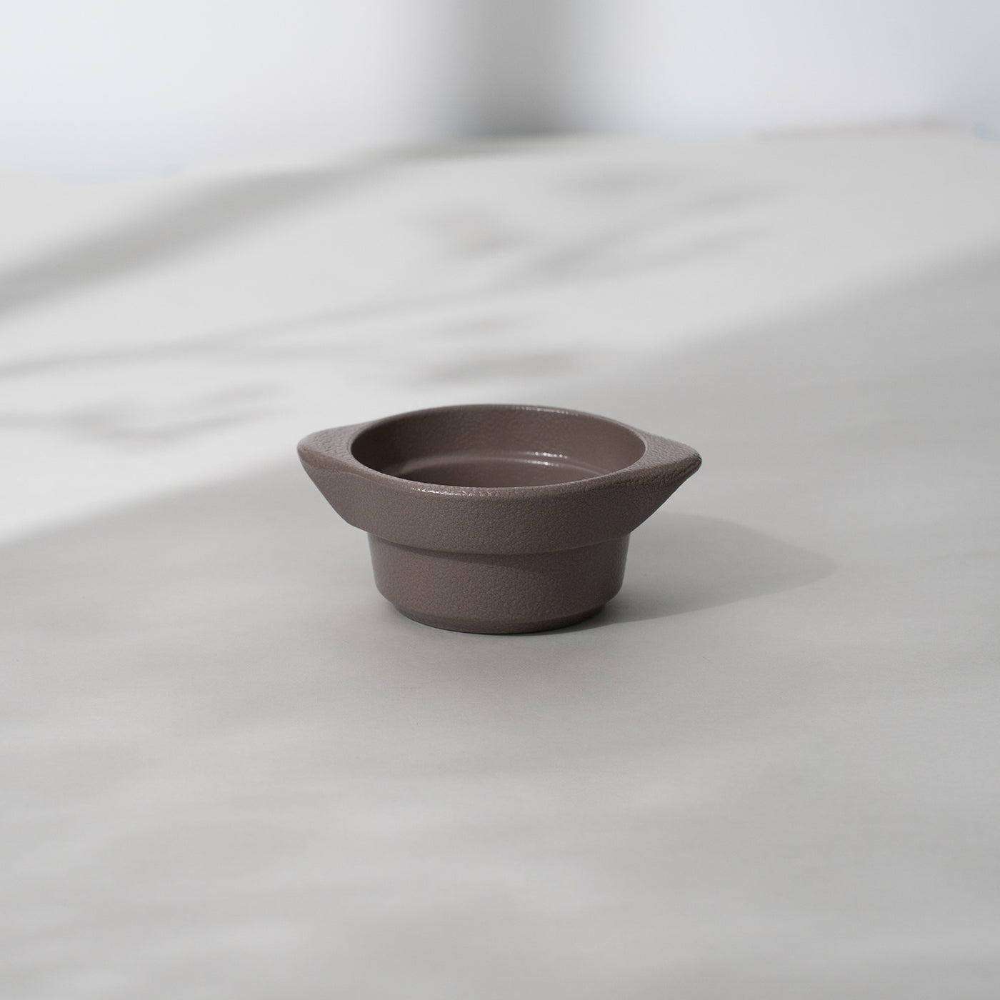 NEOFUSION ココット 10cm（身のみ） ブラウン – 耐熱・オーブンウェア