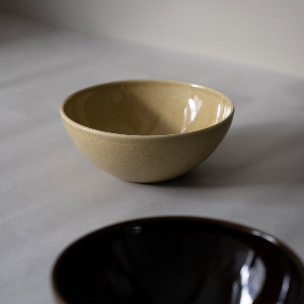 GENESIS ラウンドボール 20cm（ベージュ） – 鉢・ボール – 一流