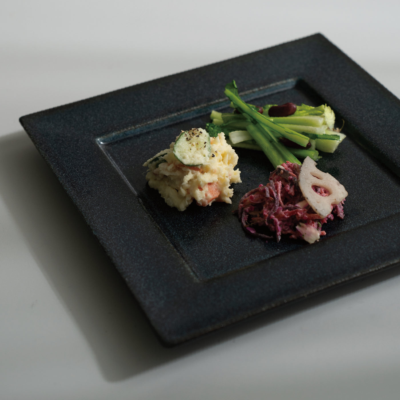 青藍 正角皿24cm – 皿・プレート – 一流レストラン愛用 モダン和食器の