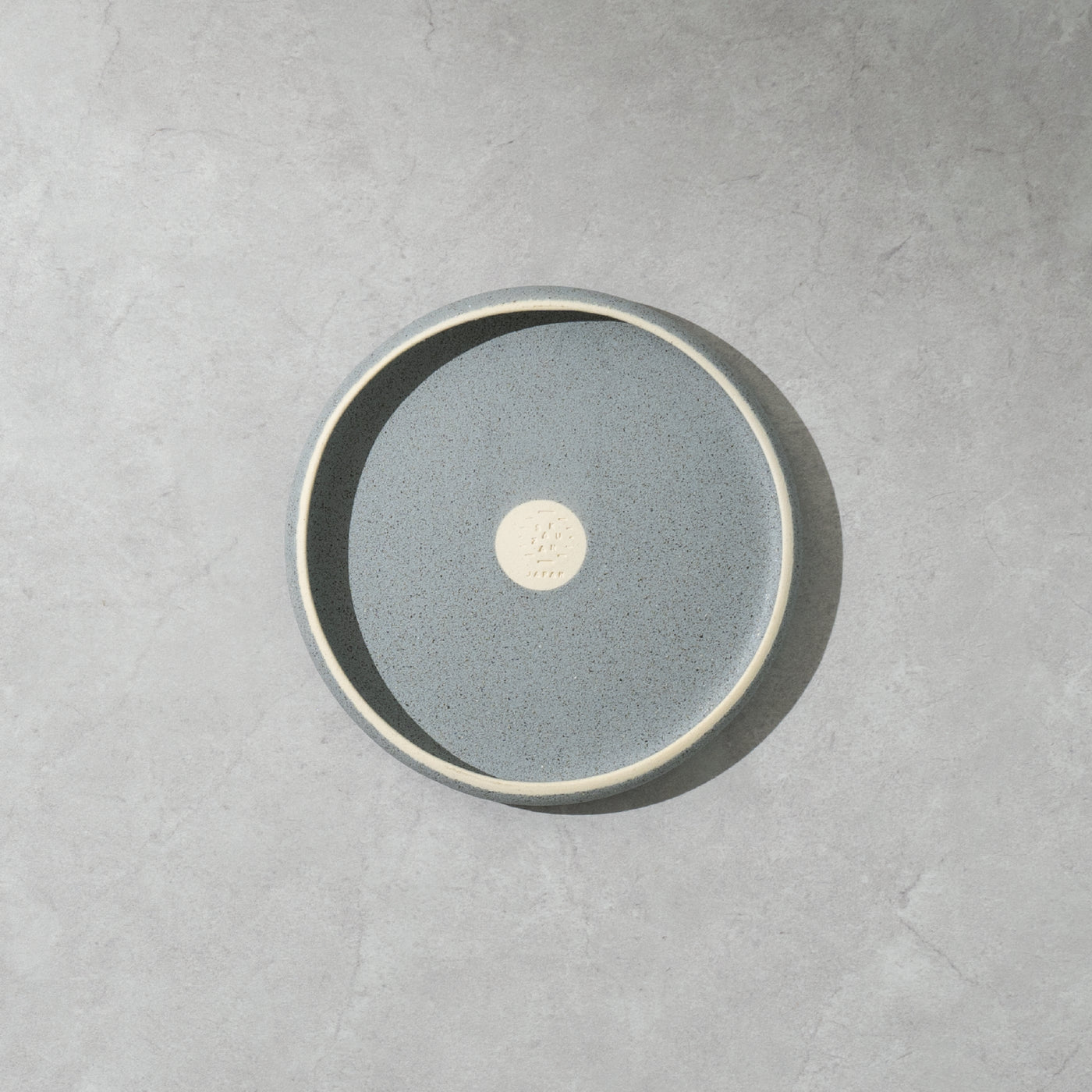 グレー 円形皿 直径約28cm ソフィー ラウンディッシュプレート4枚 グレー 円形皿 直径約28cm ソフィー ラウンディッシュプレート4枚