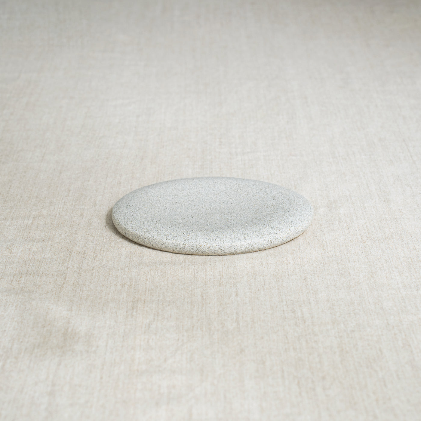 グレー 円形皿 直径約28cm ソフィー ラウンディッシュプレート4枚 グレー 円形皿 直径約28cm ソフィー ラウンディッシュプレート4枚