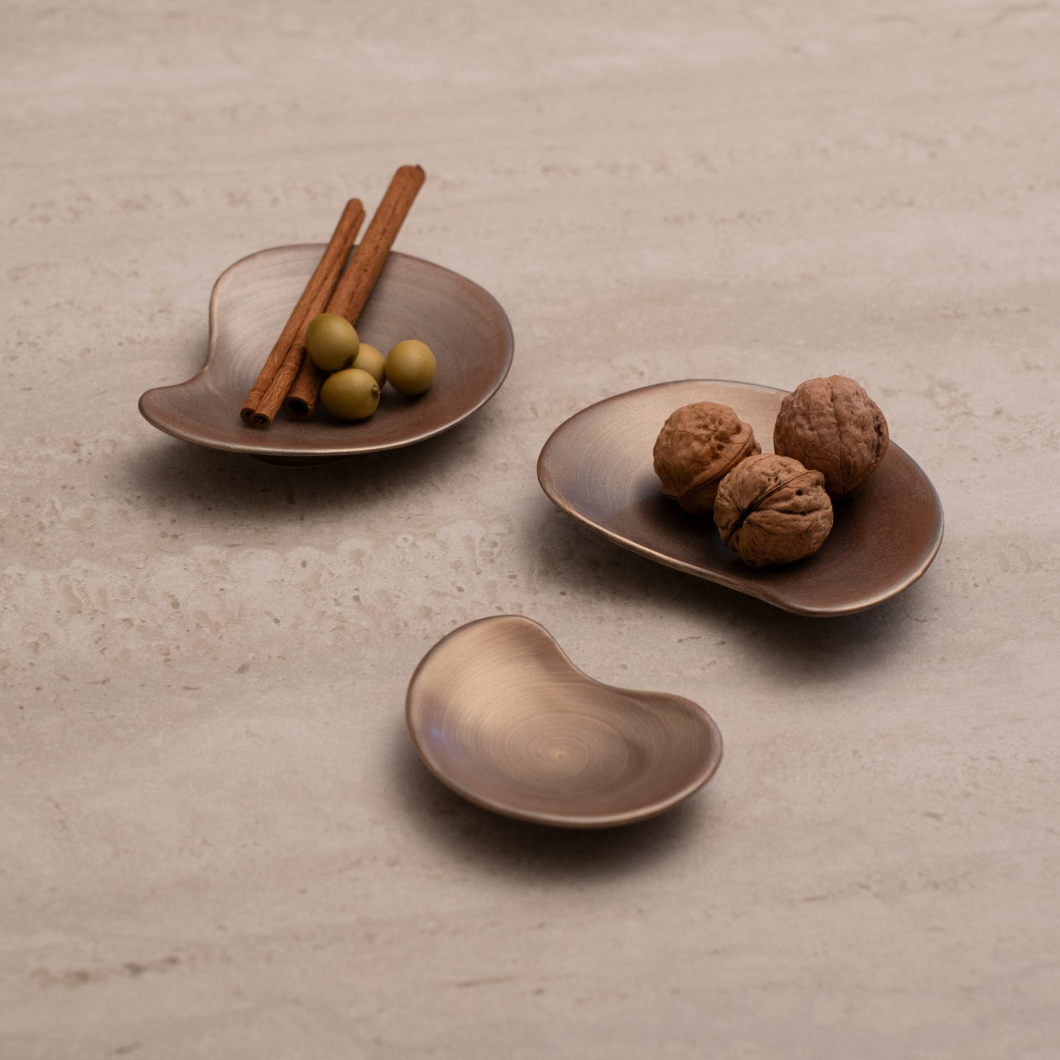 崇雪（shusetsu） カシュープレート 13cm （ゴールド）