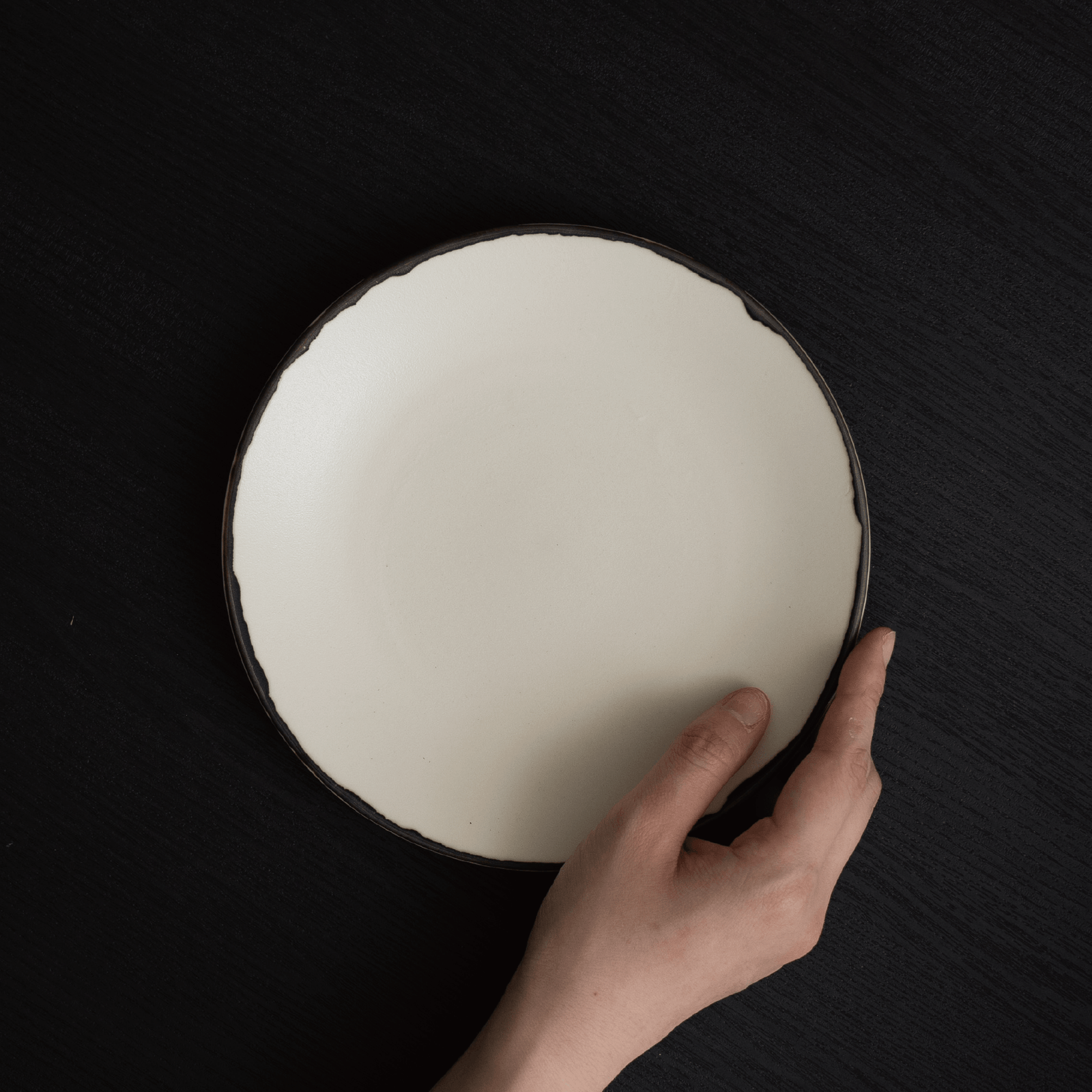 TH1921MW_hand_1600x.png?v=