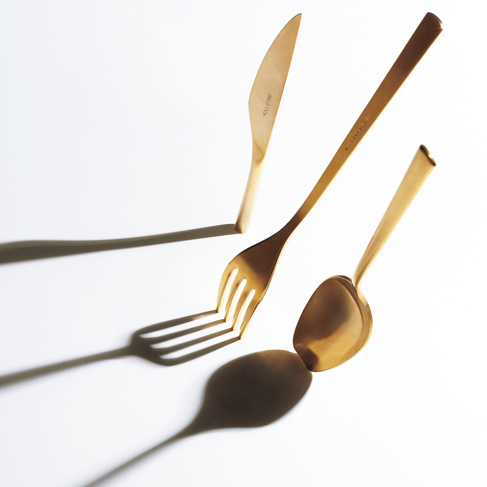オベリスコ ティースプーン（マットゴールド） – 箸・カトラリー