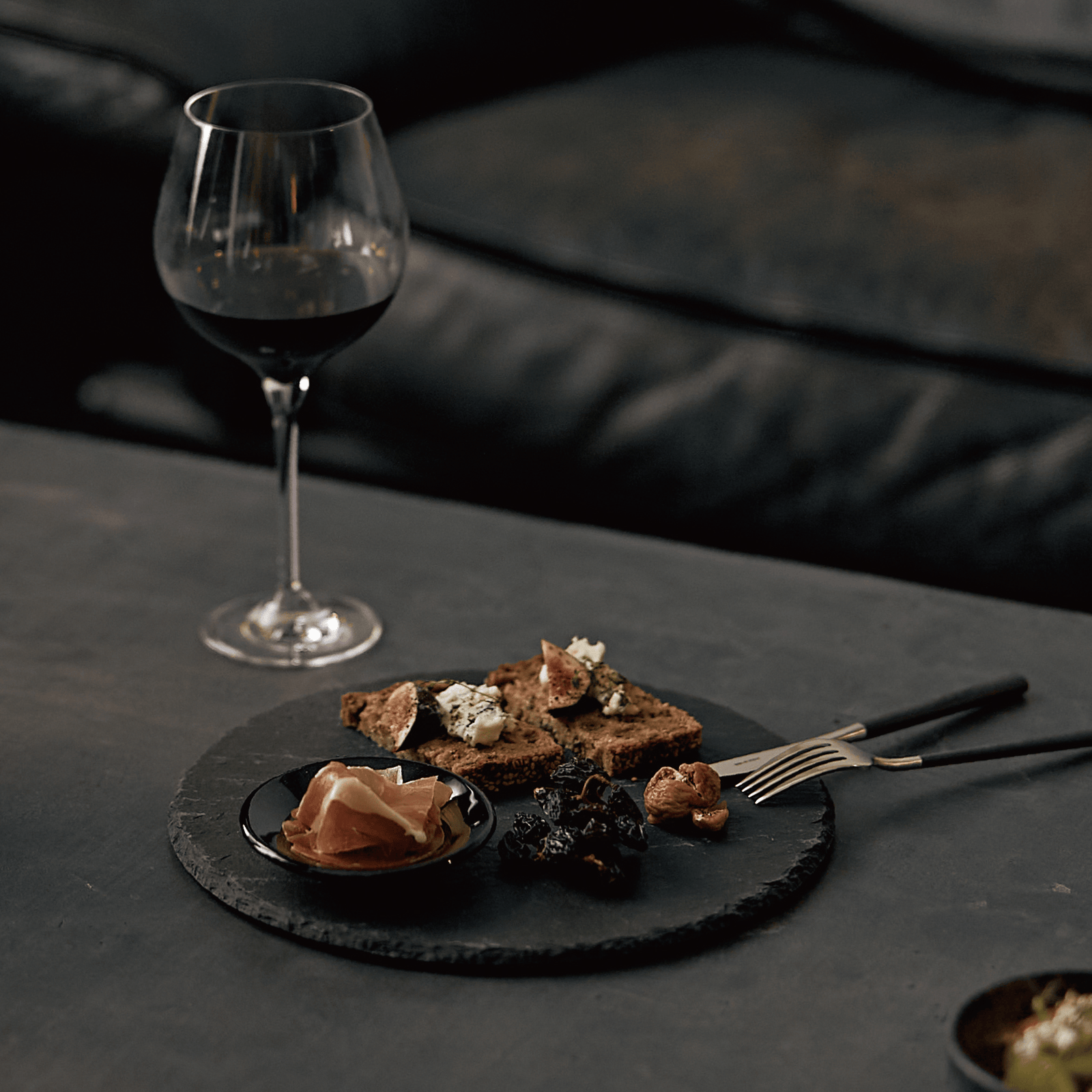 スレート 丸トレー20cm – 皿・プレート – 一流レストラン愛用 モダン和