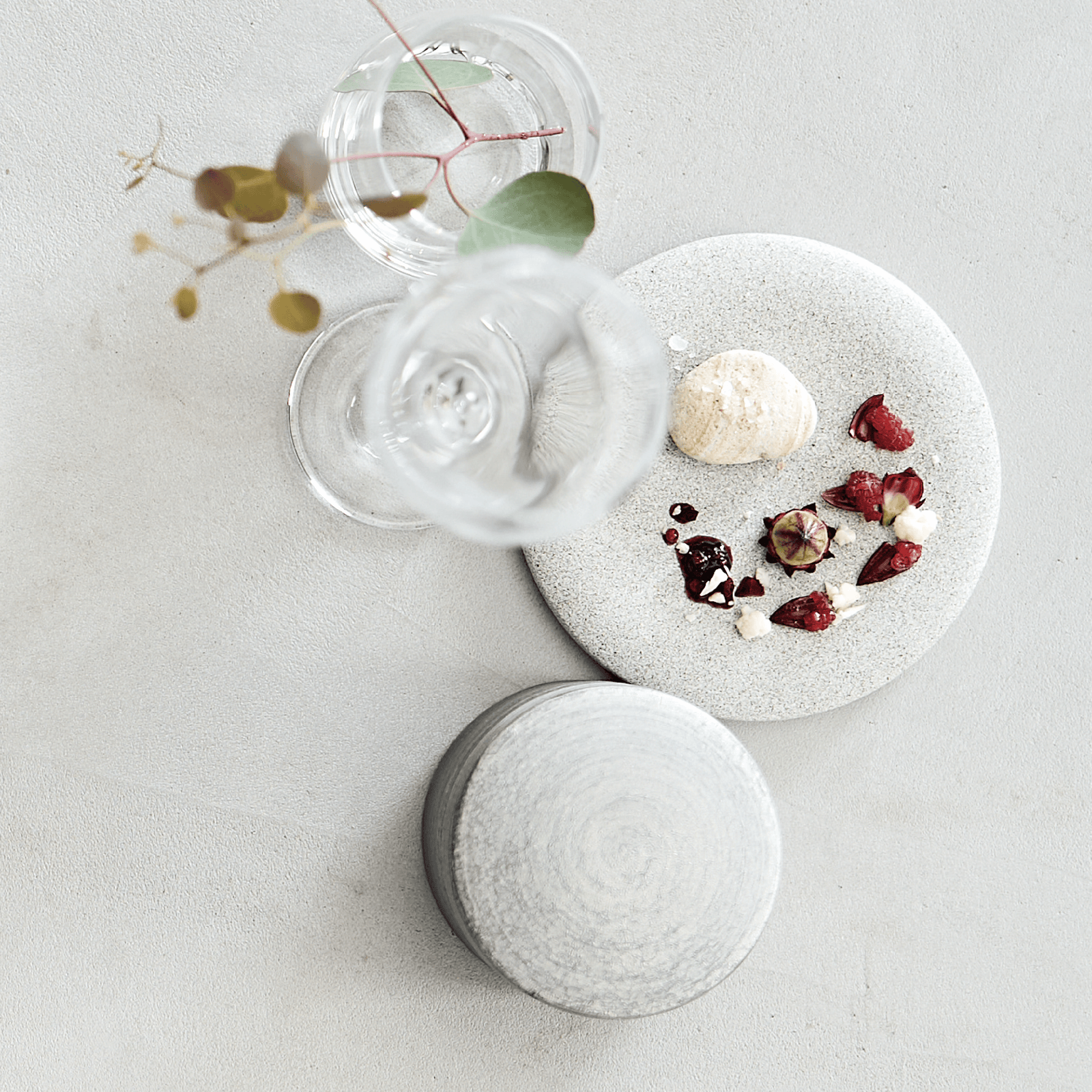 ソフィー ラウンディッシュプレート 15cm（ホワイト） – 皿・プレート