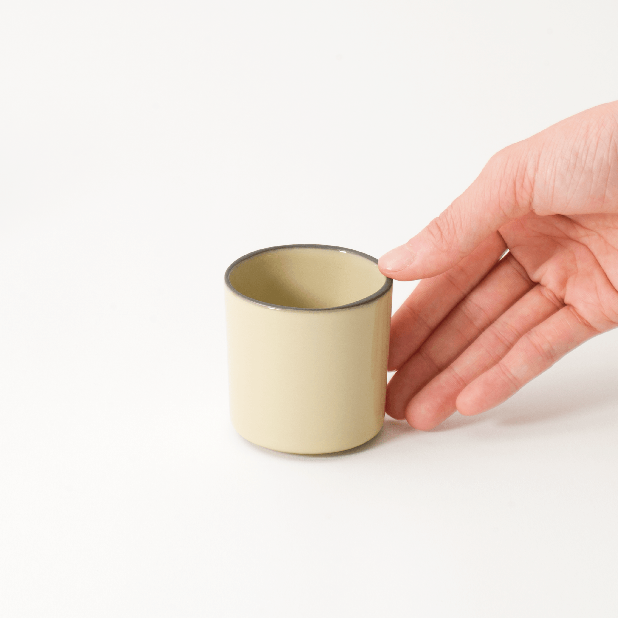 CARACTERE カップ 100cc（アイボリー）