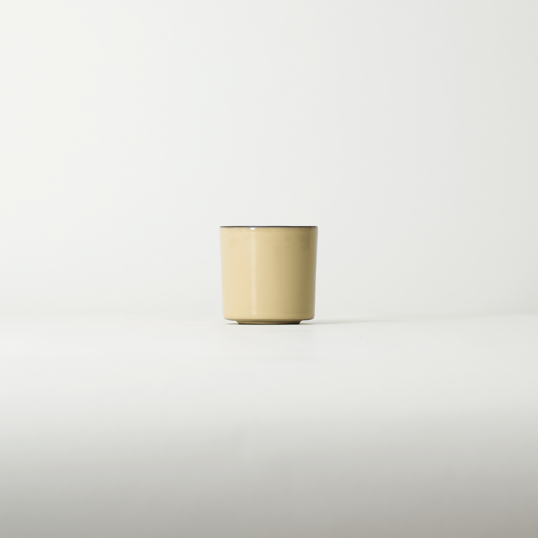 CARACTERE カップ 100cc（アイボリー）