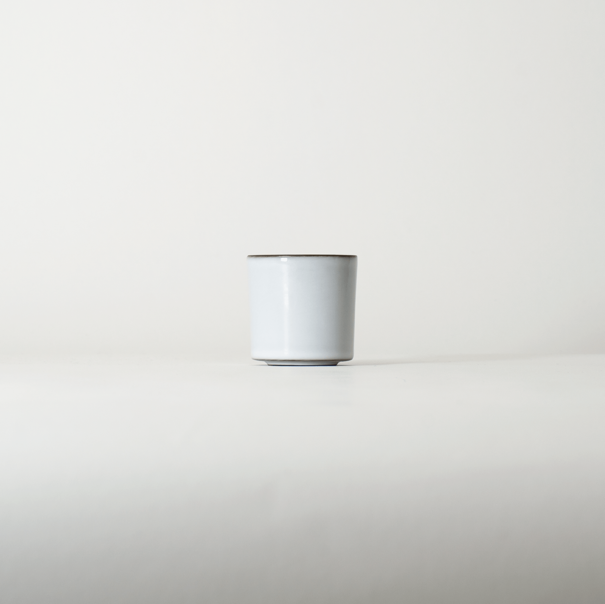 CARACTERE カップ 100cc（ホワイト）