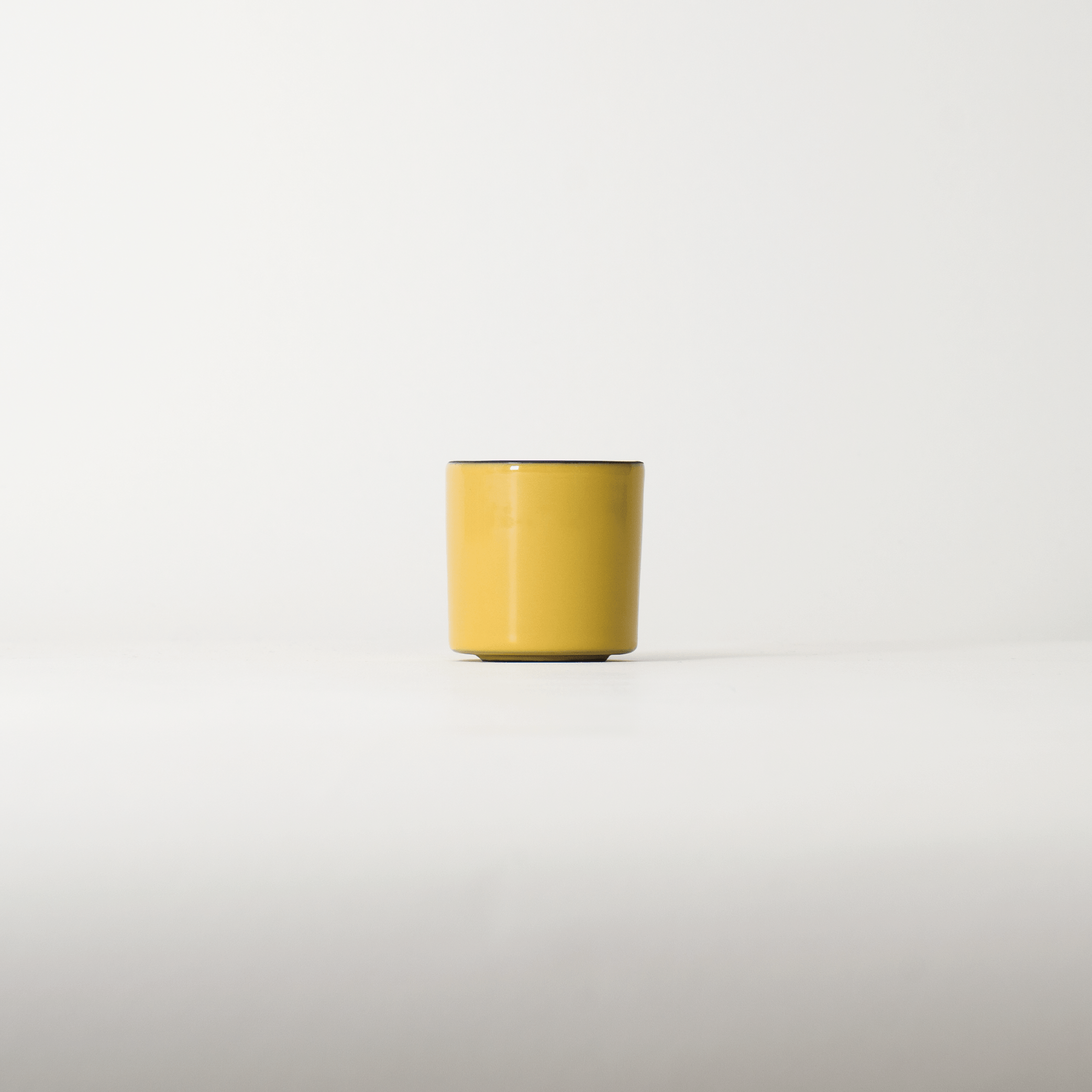 CARACTERE カップ 100cc（イエロー）